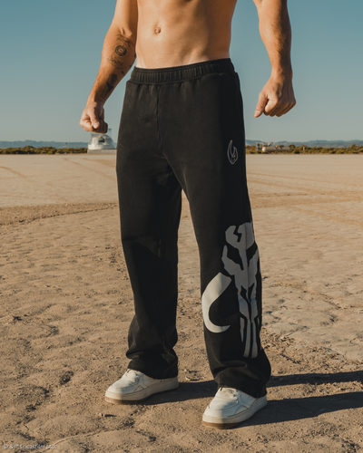 STAR WARS™ The Mandalorian Oversized Joggers - Outlaw Black 1 of 300
